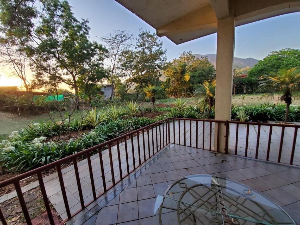 Luxurious Vintage Villa Lonavala