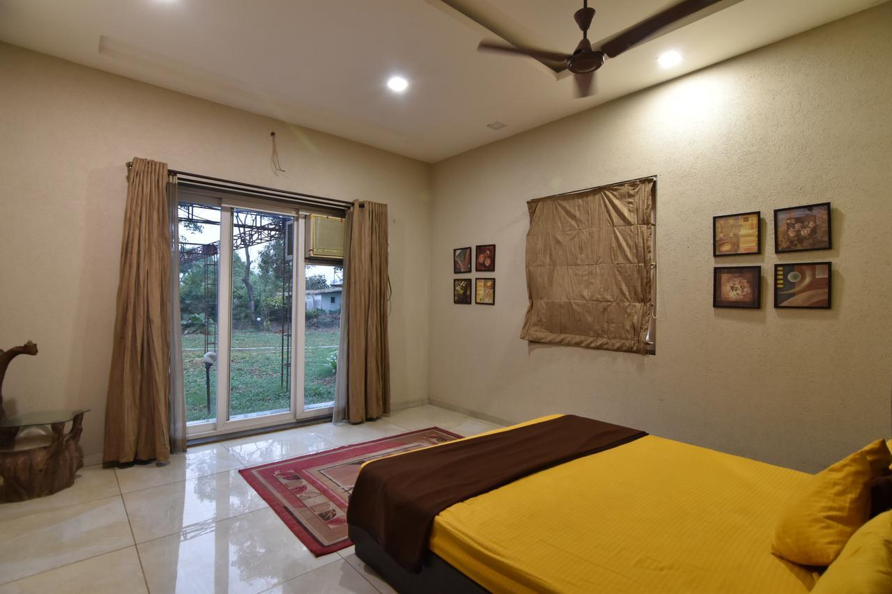 Villa Luxurious Vintage Lonavala