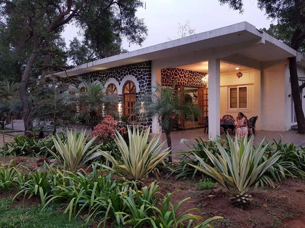 Villa Luxurious Vintage Lonavala